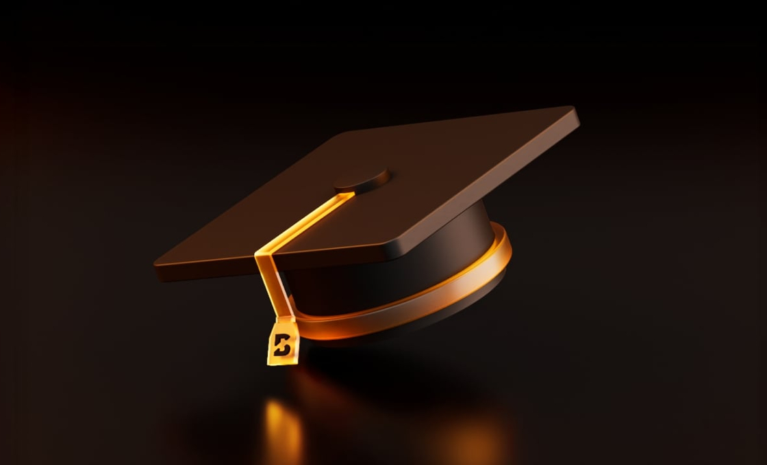 Whale's Insight: High Leverage Meets Tight Liquidity